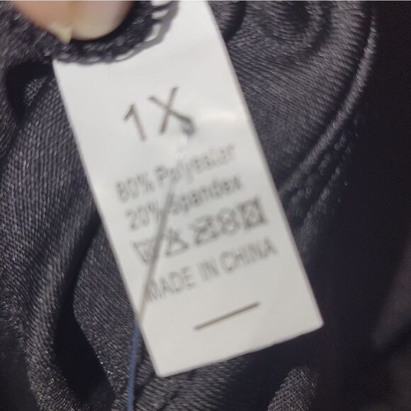 New Halara Crew Neck Sleeveless Cropped Top Size 1X Black - Picture 5 of 6